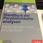 Handbuch der Persönlichkeitsanalyse