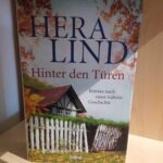 Hinter den Türen