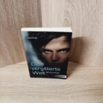 Jana Frey-Die vergitterte Welt – Mit 16 im Knast